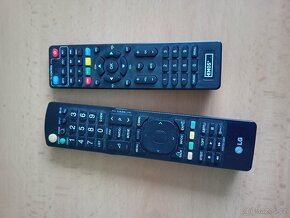 TV LG 32LD350 s plným příslušenstvím a stolkem - 6