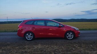Prodám Kia Cee’d SW 1.4 CVVT, r. v. 2014 – 120 000 Kč - 6