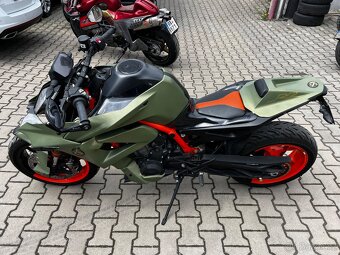 KTM Duke 890R - 6