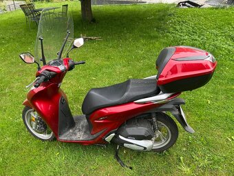 Honda SH 125i - 6