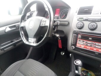 VW Touran 2,0tdi 125kw r line 212tkm najeto - 6