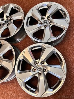5x114,3 R18 Originál Toyota RAV4 5.Gen - TOP STAV - 6