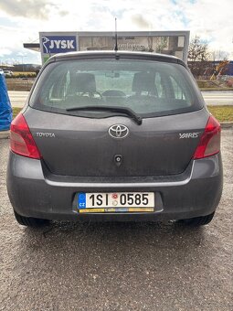 Toyota Yaris 1.3 Benzin - 6