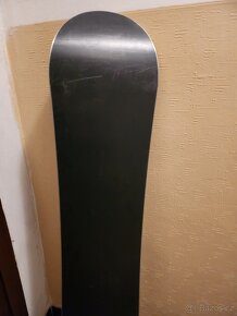 Prodám úplně nový snowboard TRANS 155cm dlouhý. - 6