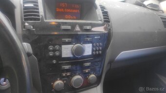 Opel Zafira 1.6i r.2010 - 6