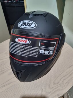 Přilba na motorku / elektrokolobežku - 6