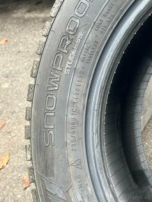 Nokian 235/60 R17C zimní - 6