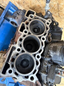 KOMPELTNÍ SPODEK MOTORU 2.7D 152KW 276DT - 6