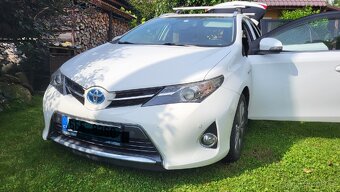 Toyota Auris Touring Sports HSD - 6
