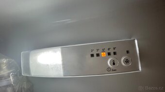 Vestavěná Lednice s mrazákem Electrolux LNT2LF18S - 6