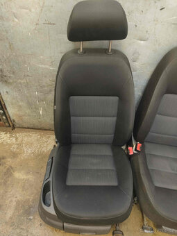 Přední sedačky Octavia II - výhřev - 6