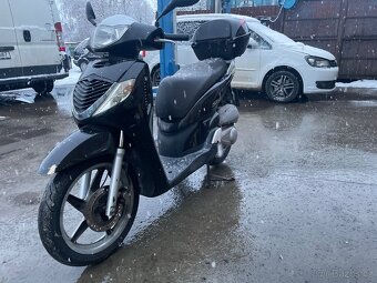 Dily Honda SH 125 i. - 6