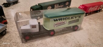 Dickie auticka . - 6