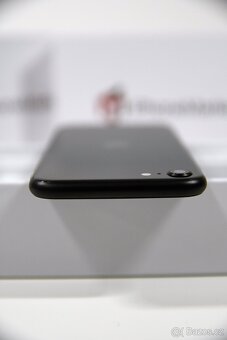Apple iPhone SE 2020, 128GB, Black - záruka 12 měsíců - 6