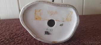 PORCELÁNOVÁ FIGURKA HOLČIČKY S DEŠTNÍKEM (VYROBENO V JAPONSK - 6