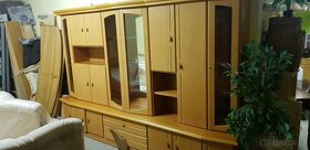 PRODÁM  OBYVACI STĚNU -MASIVNÌ  OLŠE - 6