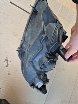 Přední světla BWM E90/E91 pre-lci halogeny - 6