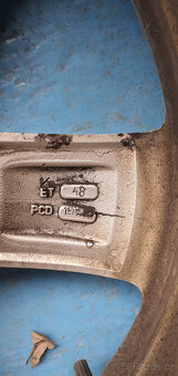 Prodám alu disky se zimními pneu na Suzuki Vitara - 6