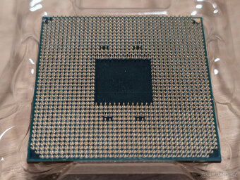 AMD Ryzen 9 5900X - 6