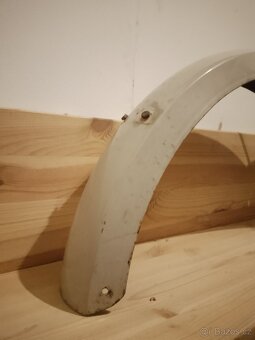 Prodám zadní blatník na Babetta 207 - 6