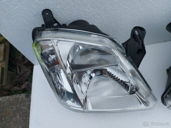 OPEL MERIVA A - přední světla - 6