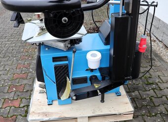 Vyvažovačka + zouvačka pneumatik - 6