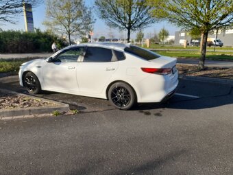 Kia Optima - 6