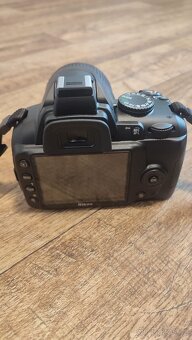 Nikon D3000 + objektivy - 6