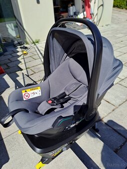 Britax Römer Baby-Safe Core + základna - 6