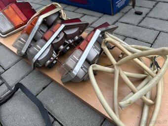 Volha Gaz 24, nové originální zadní lampy - 6