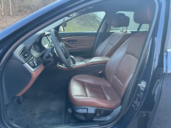 BMW F11 530D 180kw automat 8HP tažné 2t kůže xenon - 6