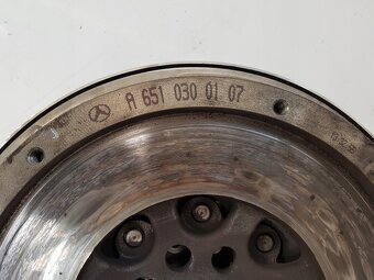 Dvouhmotový setrvačník pro MERCEDES W205 CDI - 6