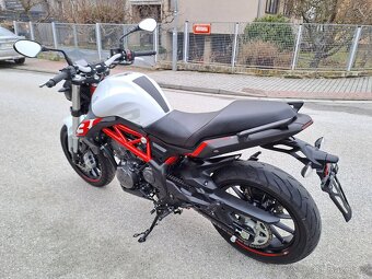 Benelli BN 302 S 28kW Možné splátky - 6