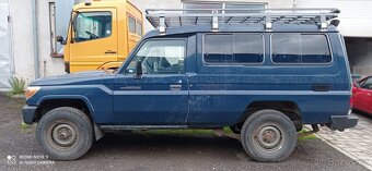 Toyota HZJ 78 - 6