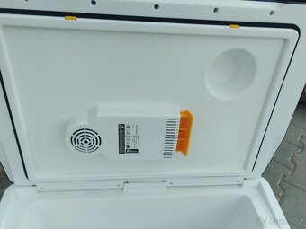 Chladici box auto lednička - 6