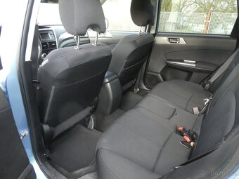 Prodám osobní automobil Subaru Forester - 6