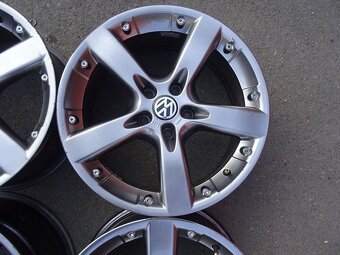 Alu disky Aluett na Škoda, VW, 17", 5x112, ET 35, šíře 7,5J - 6