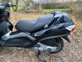 Piaggio MP3 - 6