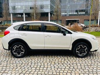 Subaru XV 1.6i 4x4 BENZIN MANUÁL SENZORY TAŽNÉ - 6