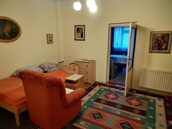 Prodej rodinného domu v centru Tuřan, ideální k rekonstrukci - 6