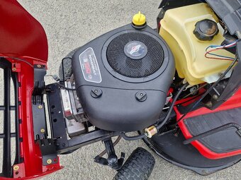 Zahradni traktor  Jonseted LT2213 C - 6