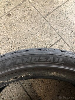 225/40/18 prodám letní sadu pneu - 6