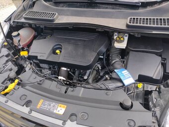 Ford Kuga ST-line 2,0 Tdci 132 kw 2018 powerschift - 6