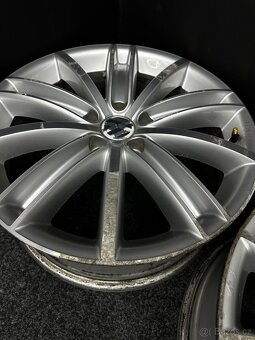 Alu VW Tiguan 5x112 r18 5N0601025D - 6