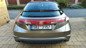 Honda Civic 1.8 i-VTEC, 124tis., 2007, ČR, servis Honda - 6