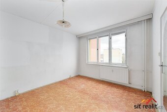 Prostorný byt 4+1, 84 m2, klidná ulice, výhledy do zeleně, K - 6