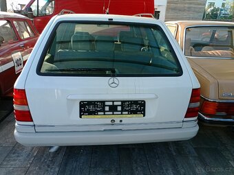 Mercedes 124 E 250 TD - 6