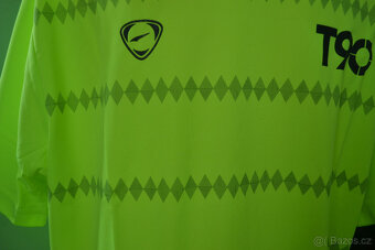 2x nová moderní pánská sportovní trička XL/XXL,cena celkem - 6