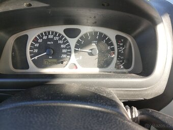 Opel Agila 1.2 16V - 6