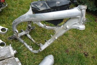 Honda crf 450 rok vyr 2006 dily na motocross - 6